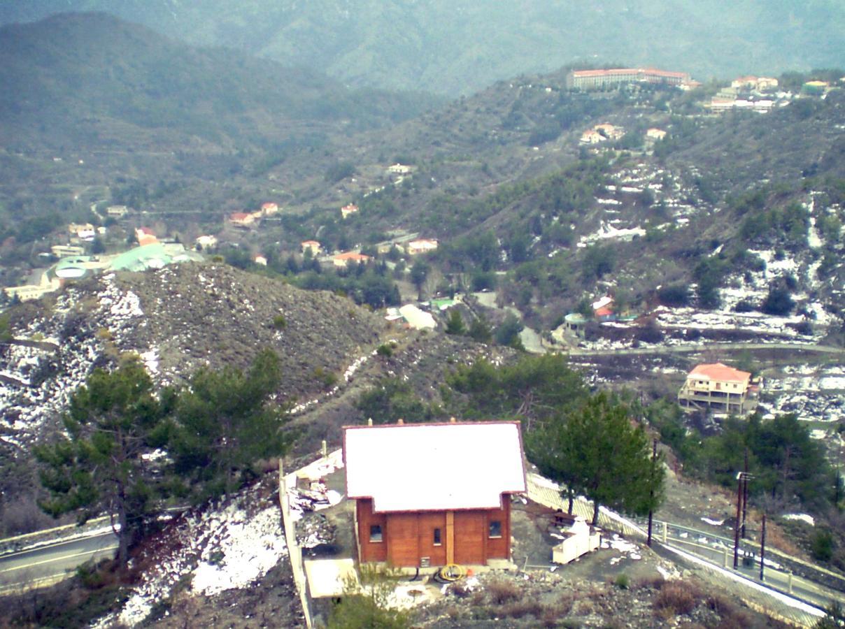Agros Timber Log House Villa ภายนอก รูปภาพ
