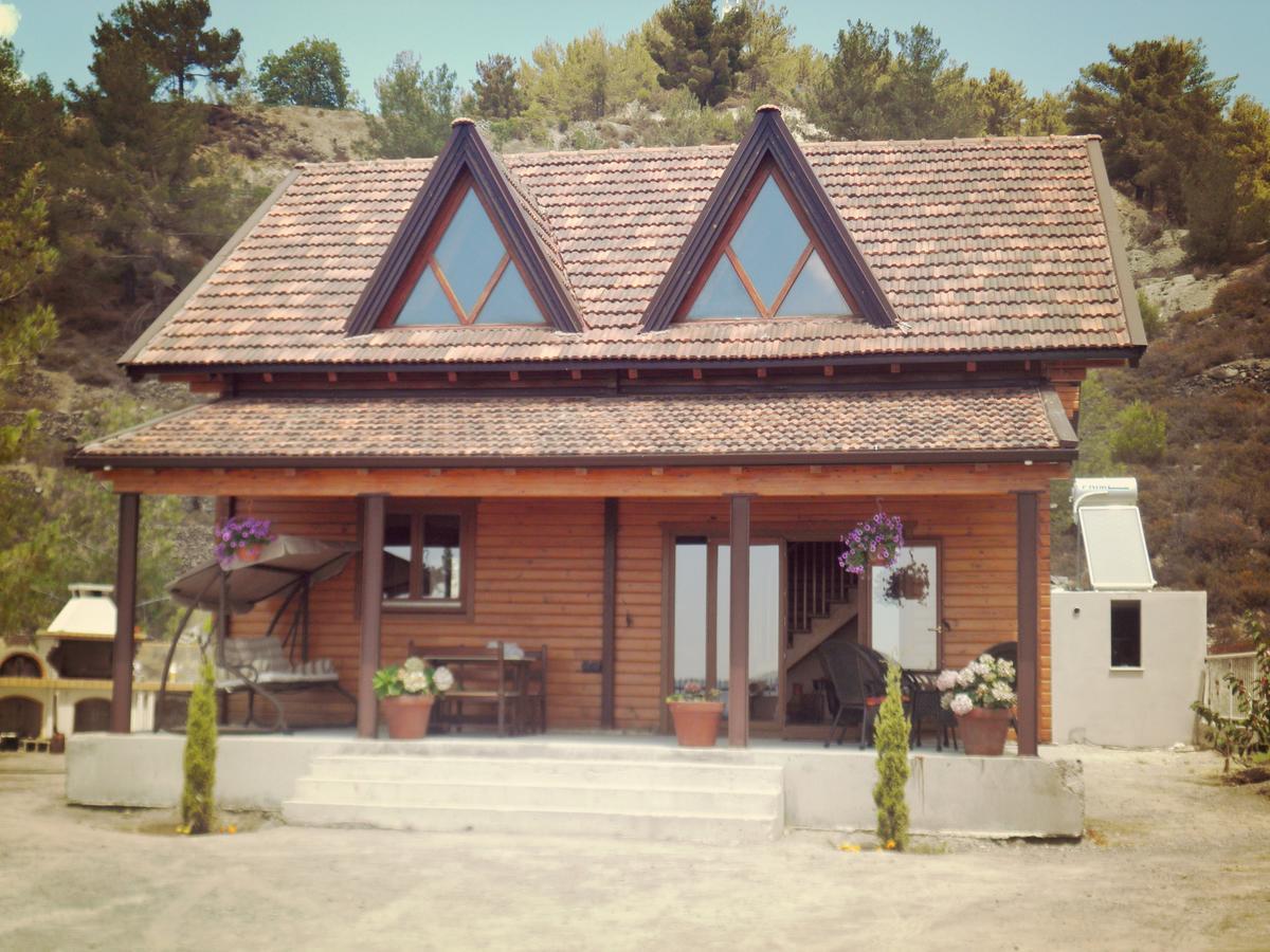 Agros Timber Log House Villa ภายนอก รูปภาพ