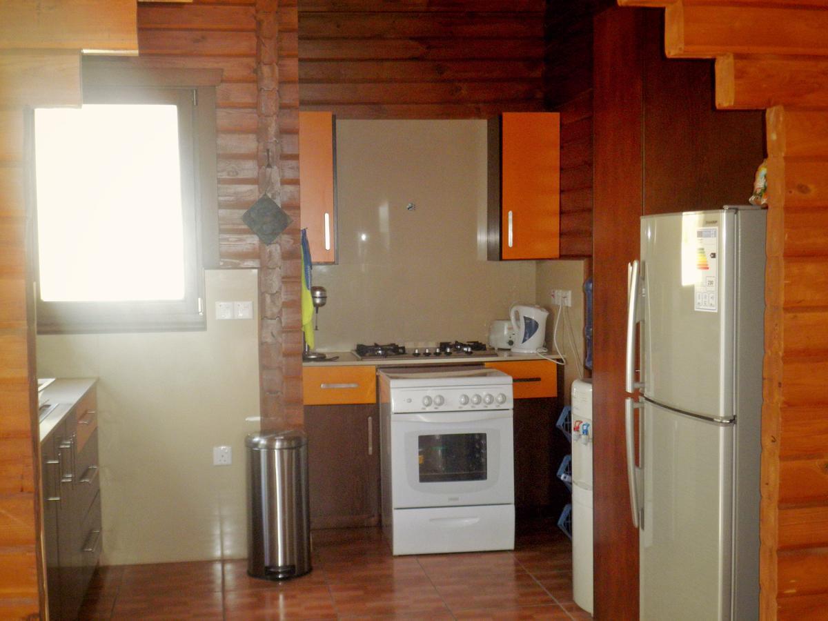 Agros Timber Log House Villa ภายนอก รูปภาพ
