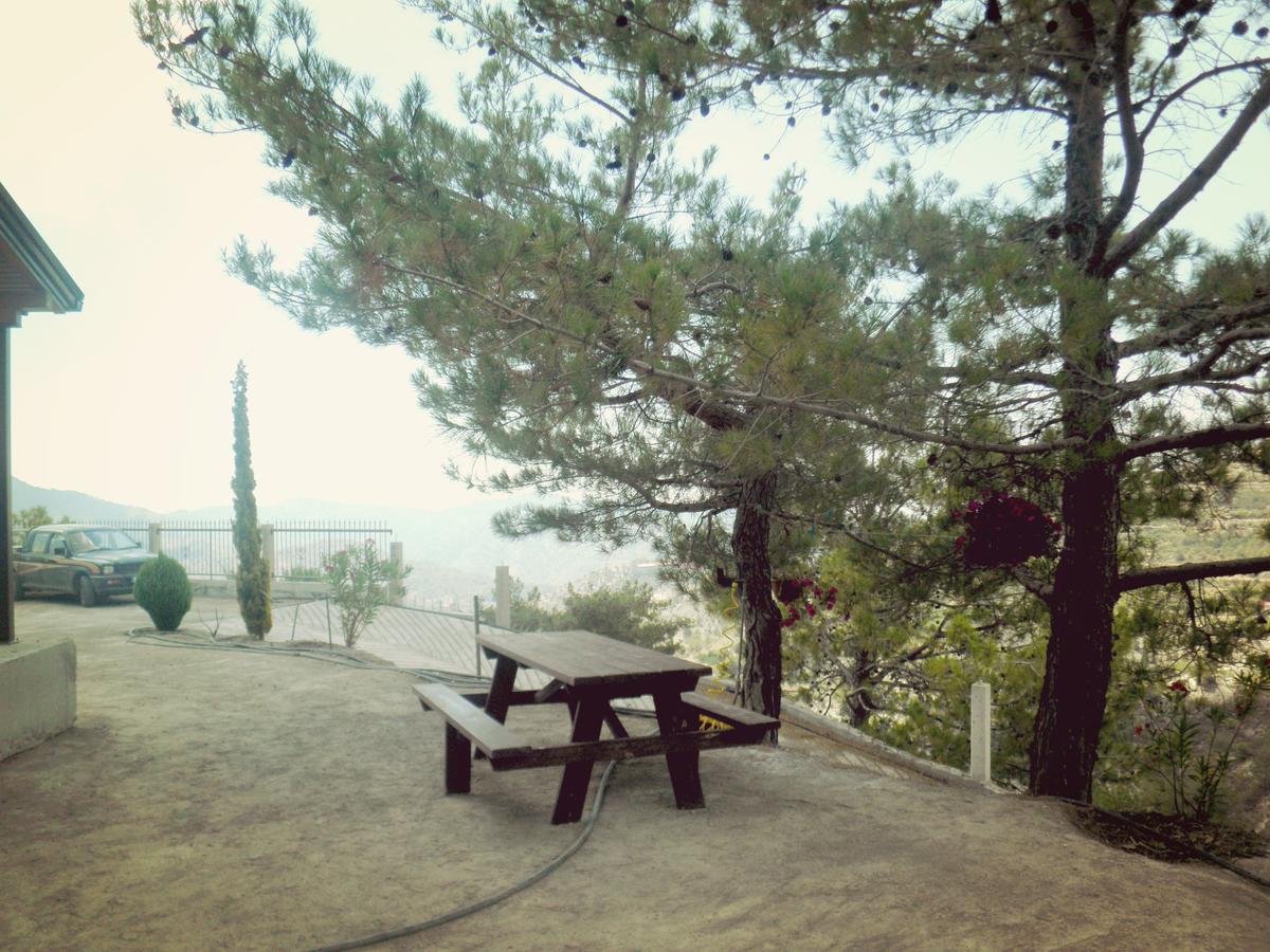Agros Timber Log House Villa ภายนอก รูปภาพ